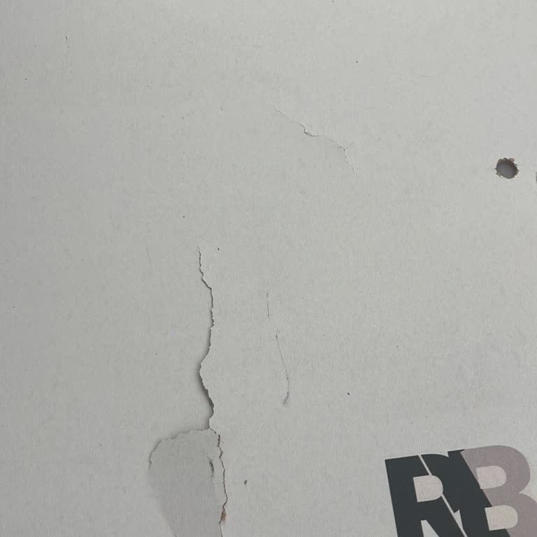 Kırık Ve Kalitesiz Tablo, İlgisiz Müşteri Hizmetleriyle Mağduriyet Yaşadım