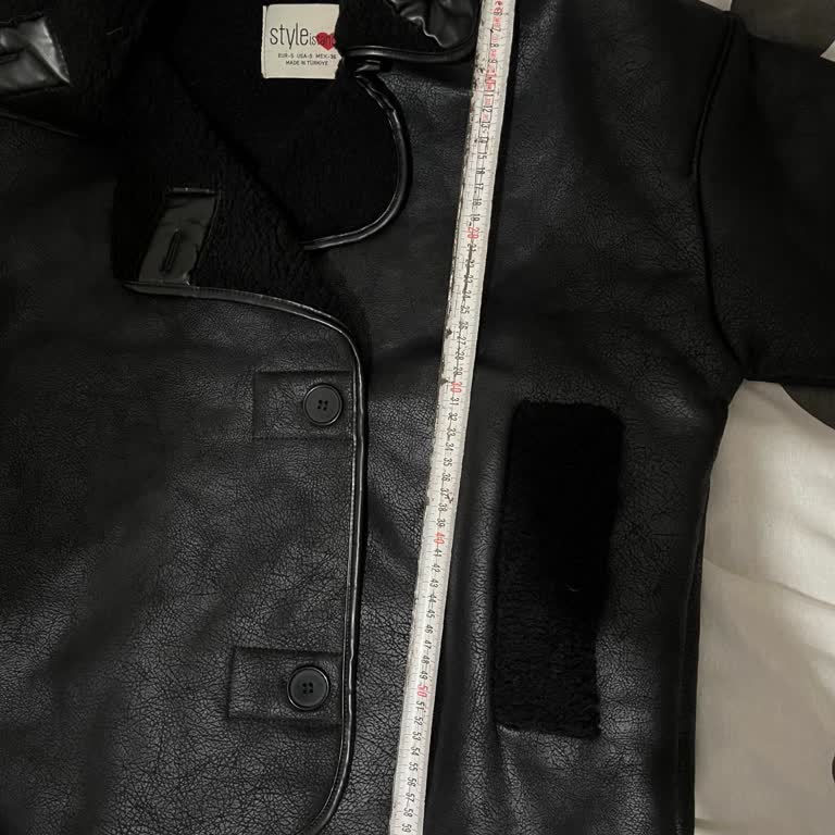 Yanlış Ölçüde Mont Gönderildi, İade Hakkı Verilmiyor