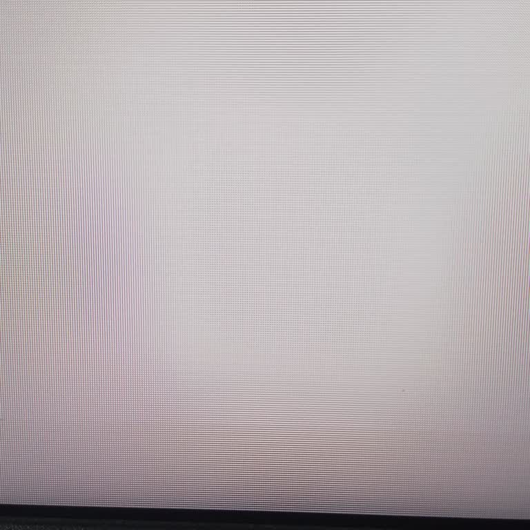 Monitor MSI G27CQ4, aparecen líneas horizontales en la pantalla
