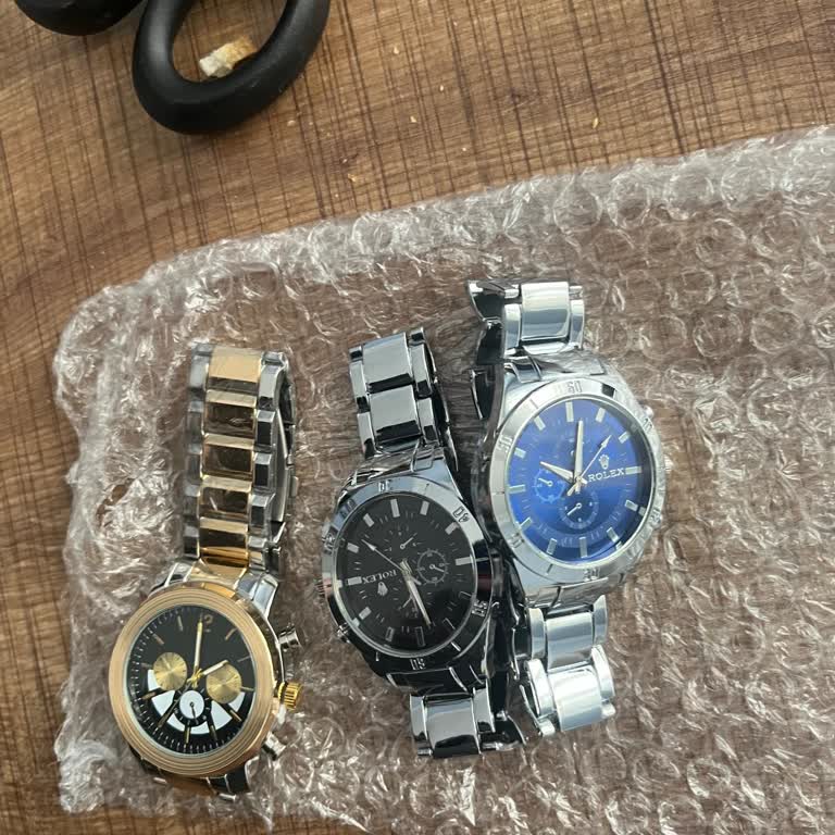 Siparişim Yerine Farklı Saatler Gönderildi