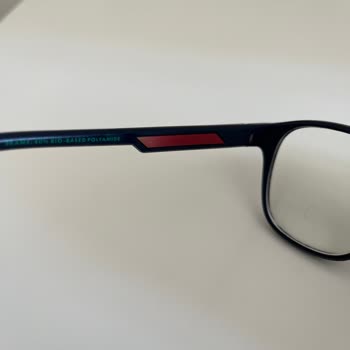 Satın Aldığım Gözlükte Boya Atması Ve Garanti Sürecinde Yedek Ürün Sorunu