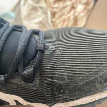 FLOdan Alınan Ayakkabıda Taban Yırtılması Ve Garanti Sürecinde Mağduriyet