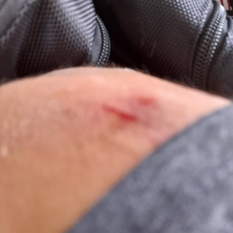 Otobüs Hızlı Giderken Yolcu İndirildi, Güvenliğimiz Tehlikeye Girdi