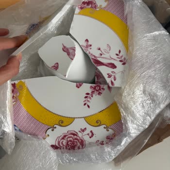 Kargo Taşımasında Kırılan Ürün İçin Çözüm Sunulmaması Ve Mağduriyet