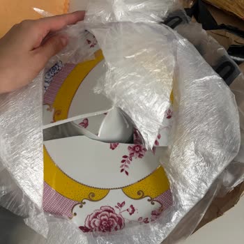 Kargo Taşımasında Kırılan Ürün İçin Çözüm Sunulmaması Ve Mağduriyet