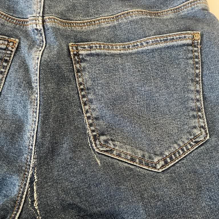 İki Kez Giyilen Pantolonun Arka Kısmı Yırtıldı, Çözüm Sunulmadı