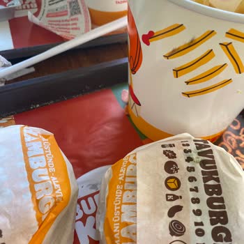 Serik Burger King Şubesinde Hijyen Ve Hizmet Sorunları