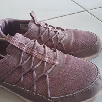 Kısa Sürede Yırtılan Ayakkabı İçin Ürün Değişimi Talebi