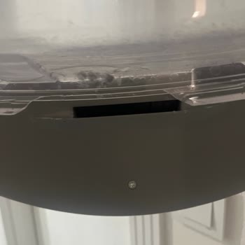 Kurutma Makinesi Hazne Kapağı Kısa Sürede Kırıldı, Servisten Destek Alamadım