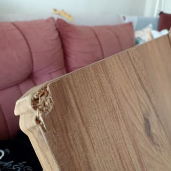 Kırık Çalışma Masası Teslimatı Ve Müşteri Hizmetlerine Ulaşılamaması