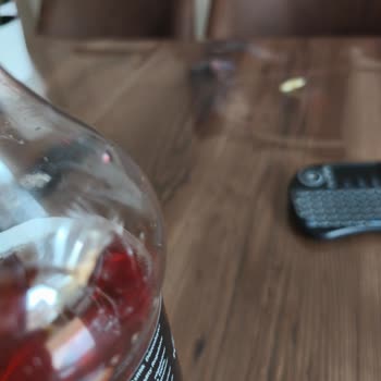 Aldığım Juss Elma Suyu Bozuk Çıktı, İçinde Yabancı Parçalar Vardı