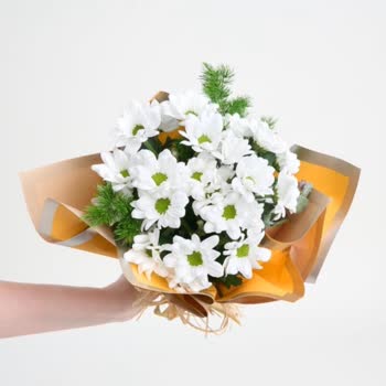 Yanlış Çiçek Gönderimi Ve İlgisiz Müşteri Hizmetleri Nedeniyle Mağduriyet