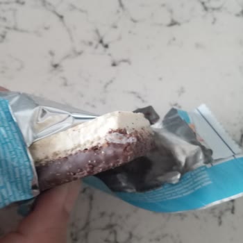 Torku Kremalı Gofrette Böcek Ve Kurt Şoku Hijyen Skandalı