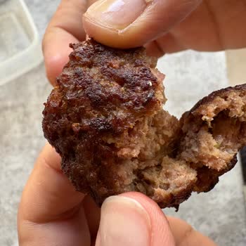 Paket Köftede Kurt Çıkması Ve Şube İlgisizliği