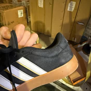 Adidas Ayakkabıda 2 Ayda Renk Solması Ve Olumsuz Garanti İncelemesi