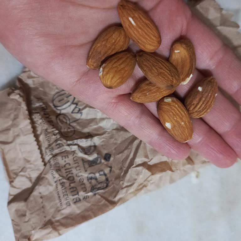 Pia Kuruyemiş Ürün Bayat Çıktı