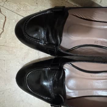 Kısa Sürede Tokası Kırılan Ayakkabı Hayal Kırıklığı Yarattı