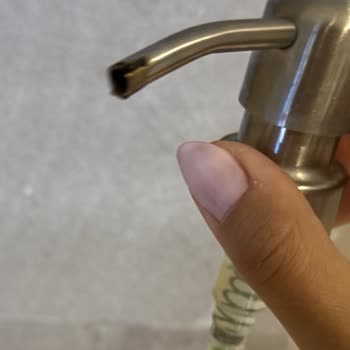 Paslanan Sabunluk Ve İlgisiz Müşteri Hizmetleri Mağduriyeti