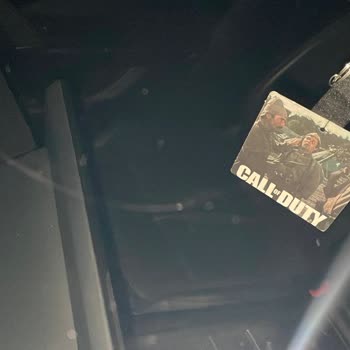 Opet İstasyonunda Cam Temizliği Sonrası Oluşan Çizikler Mağduriyet Yarattı