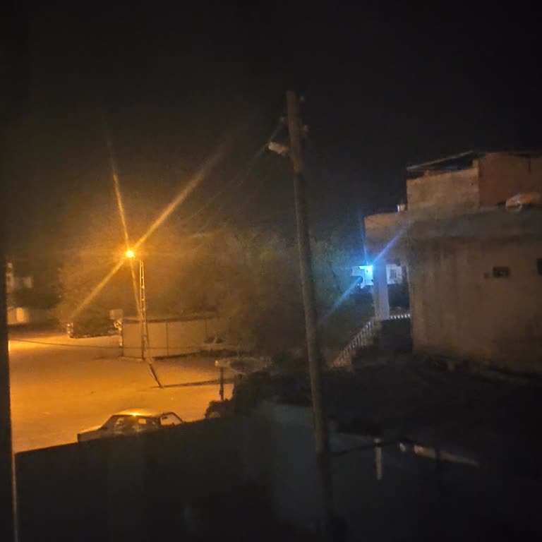 Aydınlatma Arızası İçin Ekipler Direğe Müdahale Etmiyor, Çözüm Bekliyorum