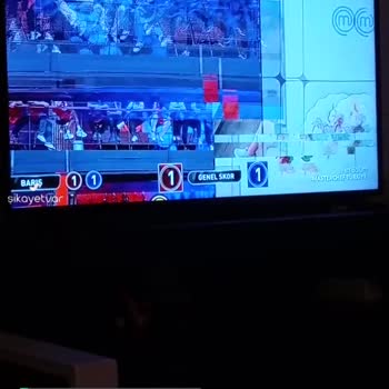 TV8 Sürekli Yayın Donuyor İzleyemiyoruz