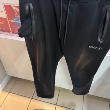 Pantolondaki Leke Sorunu İçin Çözüm Ve Değişim Talebime Dönüş Yapılmıyor