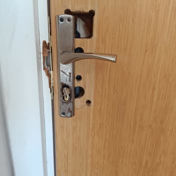 Otel Odasında Hijyen Ve Güvenlik Eksikliği Ailemizi Tehlikeye Attı