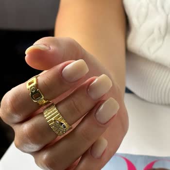 Protez Tırnak Sonrası Enfeksiyon Ve Kötü Uygulama Deneyimi