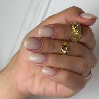 Protez Tırnak Sonrası Enfeksiyon Ve Kötü Uygulama Deneyimi