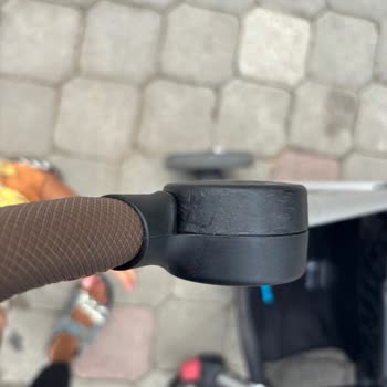 Bebek Arabam Uçuş Sonrası Kırık Ve Kullanılamaz Halde Teslim Edildi