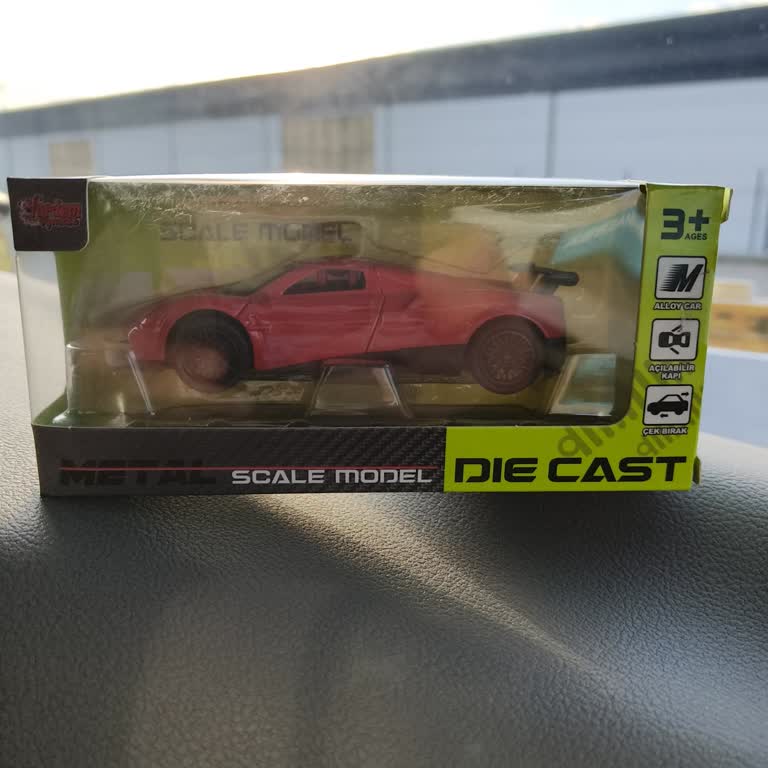 Aldığım Oyuncak Arabanın Kapıları Açılmıyor, Ürün Özellikleri Yanıltıcı