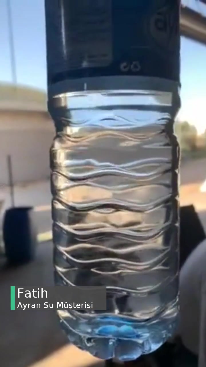 Ayran Su Şişesinin İçinde Siyah Küçük Parçacıklar Var! videonun kapak resmi