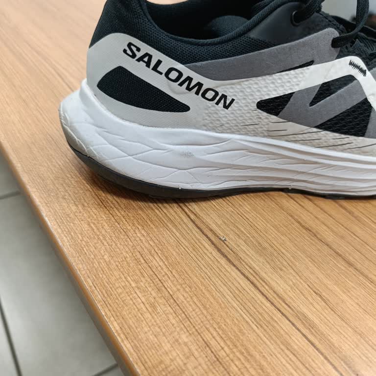 Trendyol Kısa Sürede Deforme Olan Yüksek Fiyatlı Salomon Ayakkabı Hayal Kırıklığı Yarattı