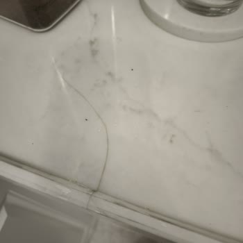 Belenco Mermer Çatlaması Durduk Yerde Kendi Kendine!