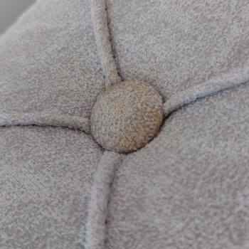 Kelebek Mobilya Koltukta Pas Lekesi Ve Çözüm Sunulmaması