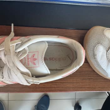 Adidas Aldığım Ayakkabı Kullanılmış Ve Kirli Çıktı Müşteri Hizmetleri Çözüm Sunmadı