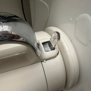 Korkmaz Çay Makinesi Sürekli Su Sızdırıyor, Sorun Çözülemiyor