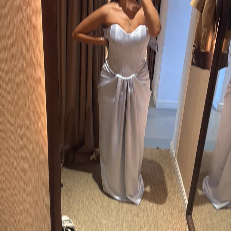 Mağazada Farklı Ürün Ve İlgisiz İletişim Hayal Kırıklığı