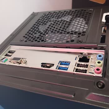 Hasarlı Ve Eksik Montajlı Bilgisayar Teslimatı Mağduriyetim