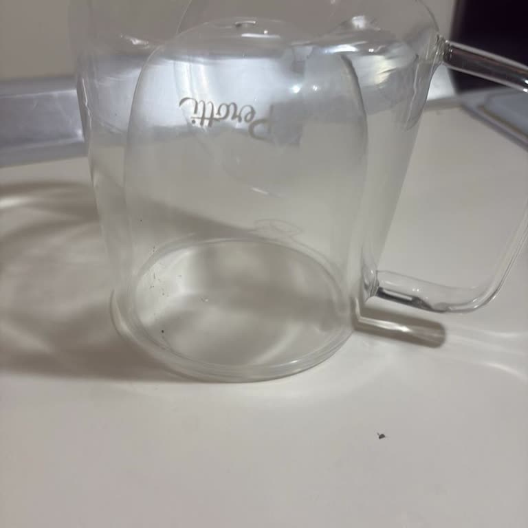 Uyarı Eksikliği Nedeniyle Cam Kupa Patladı, Bulaşık Makinesi Zarar Gördü