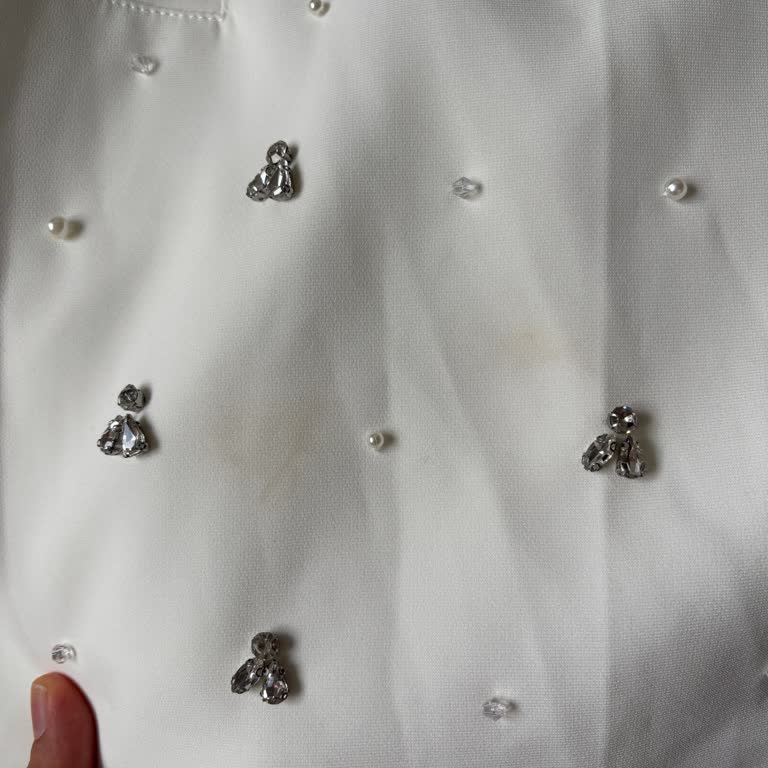 Siparişimde Lekeli Ürün Ve İade Sorunu Yaşadım, Müşteri Hizmetleri Yetersiz Kaldı