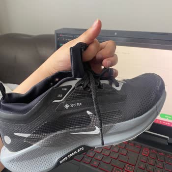 Kısa Sürede Rahatsızlık Veren Ayakkabı Ve Yetersiz Mağaza Çözümü