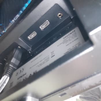 Monitör Port Tasarımı Nedeniyle Kablo Bağlantı Sorunu Ve Ek Masraf