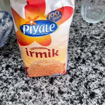 Aldığım İrmik Paketinden Böcek Çıktı, Mağduriyetimin Giderilmesini İstiyorum