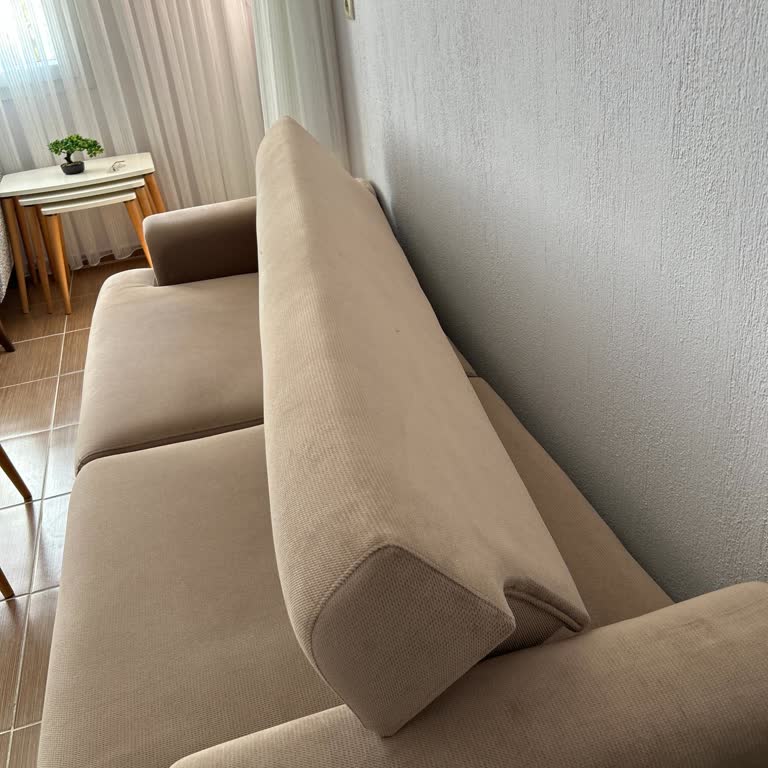 Kelebek Mobilya Eva Koltukta Bitmeyen Kusurlar Ve Çözümsüzlük