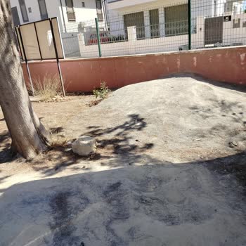 Okul Çevresindeki Hafriyat Ve Temizlik Sorununa Acil Çözüm Bekliyoruz