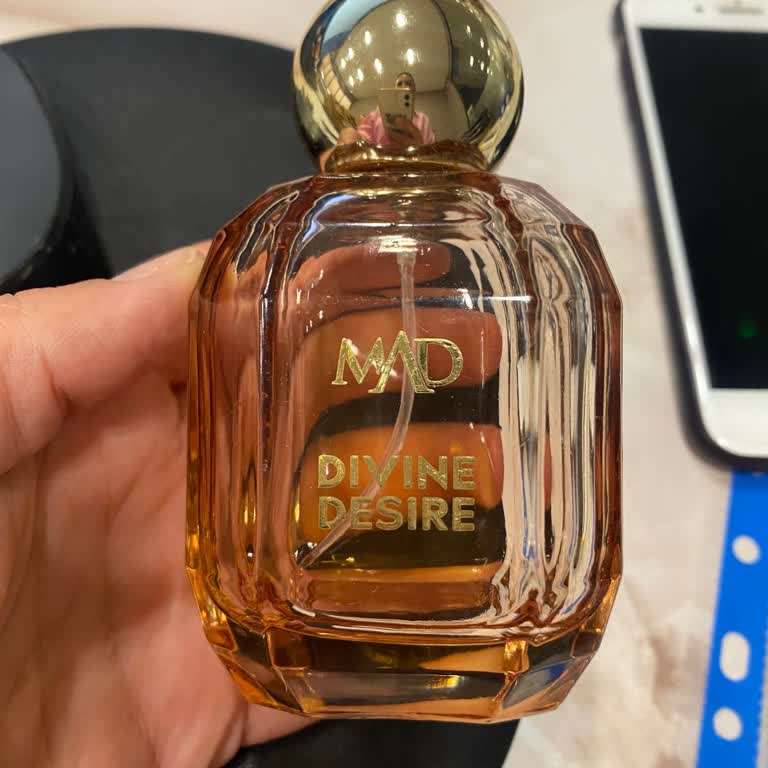 Aldığım Parfümün Kokusu Ve Kalıcılığı Farklı, Mağazadan Destek Alamıyorum