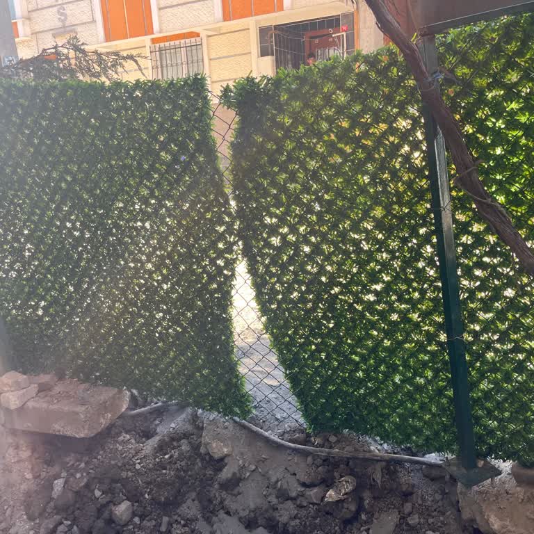Bahçe Duvarım Çalışma Sonrası Yıkıldı, Onarım Bekliyorum!