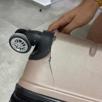 Anadolu Jet Uçuşunda Kırık Bagaj Ve İlgisizlik Mağduriyeti