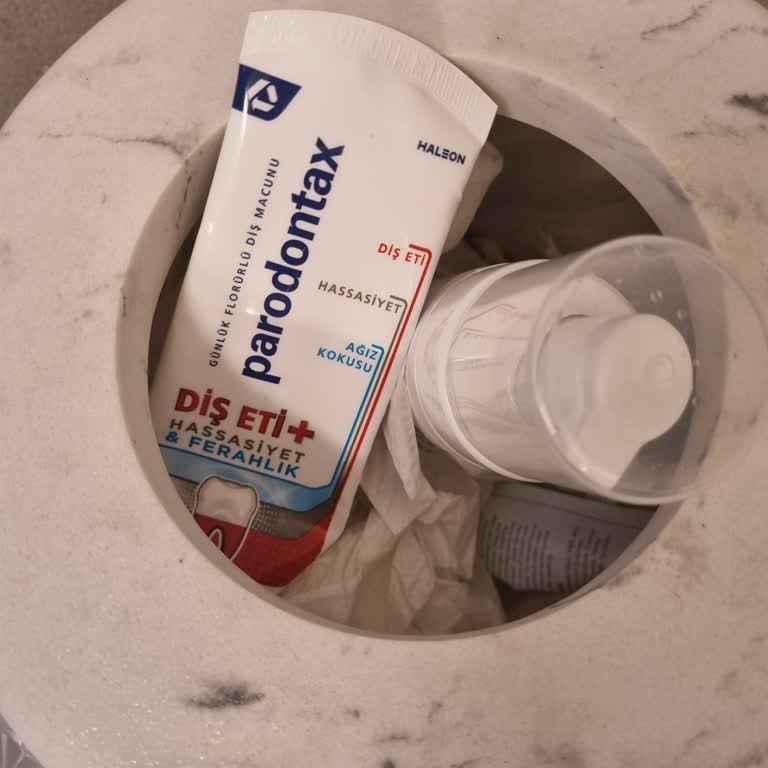 Parodontax Gum Sensitivity And Freshness Toothpaste Caused Painful Mouth Sores And Irritation